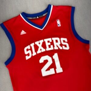 Philadelphia 76ers Jersey Mens M Adidas Joel Embiid Screen Print Rookie Year Red